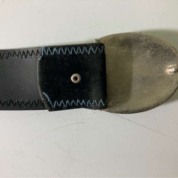 Silver Floral Belt Buckle with Turquoise Stone & velvety 34” belt - Picture 3 of 4